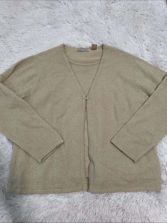 Carolyn Taylor Sweaters - 🥕 Carolyn Taylor Layered Look Cardigan Sweater